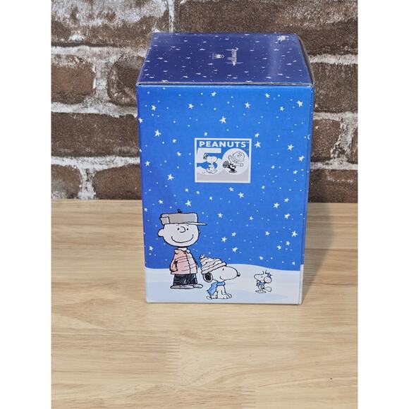 PEANUTS Christmas 50th Anniversary Musical Snow Globe Hallmark Holidays in BOX - Picture 4 of 11
